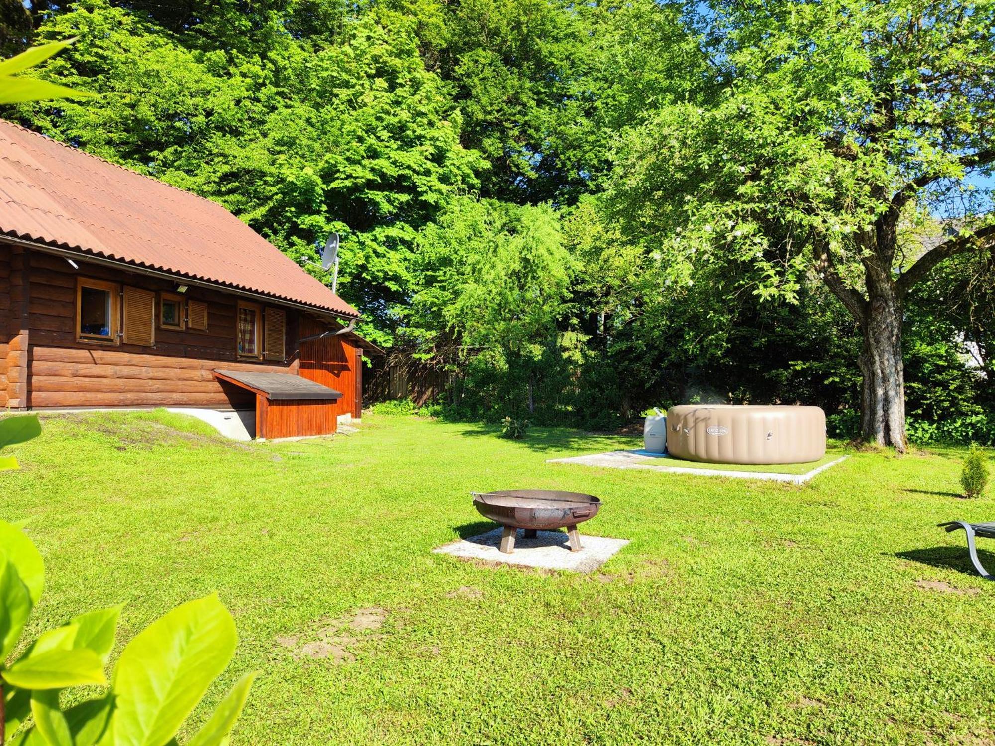 Silent Orchard Villa Naklo Exteriör bild